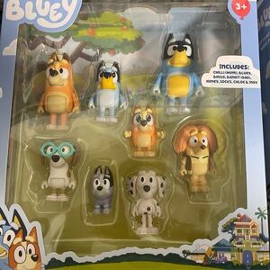Bluey Family and Friends Figure Set bluey heller family & mates pack